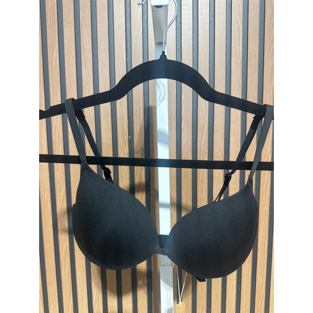 SKIMS NWT Custom Fit Plunge Bra - 32B